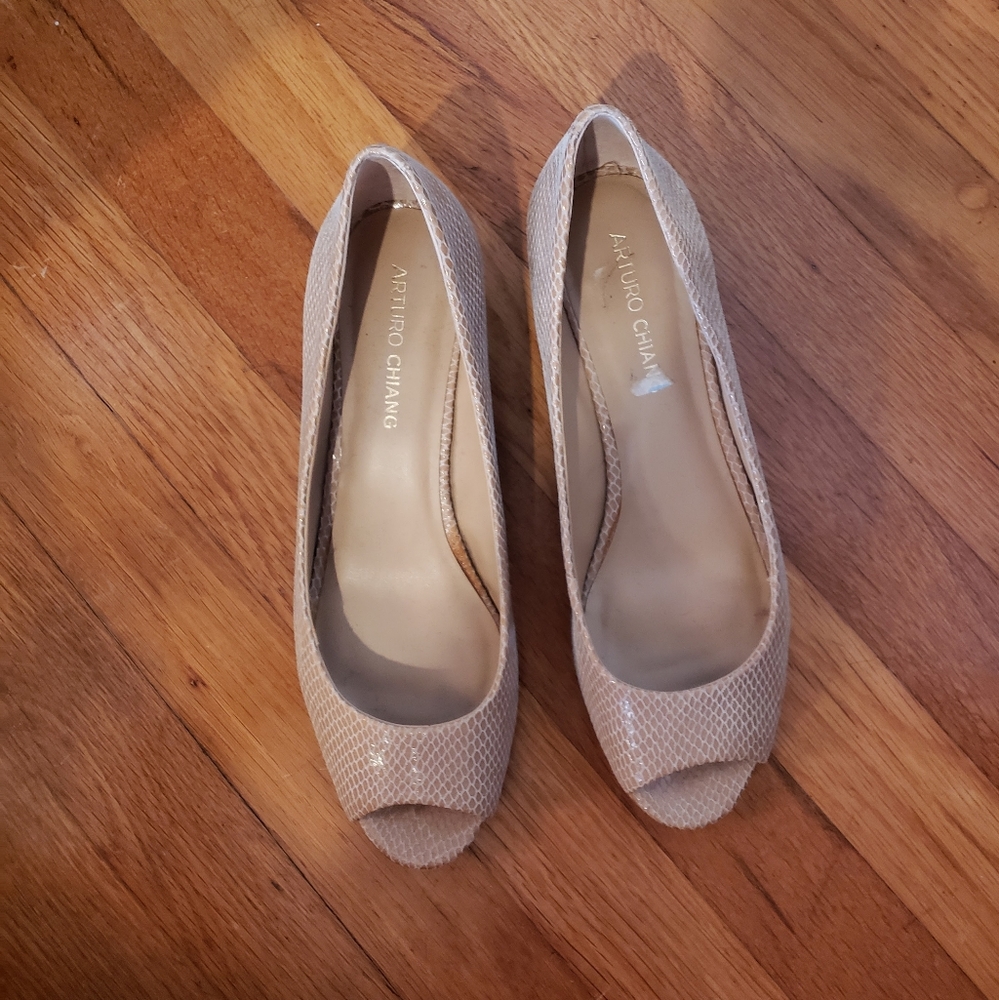 Arturo Chiang Nude Snakeskin Peep Toe Wedge 9